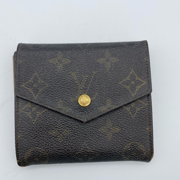 Louis Vuitton Vintage Compact Wallet